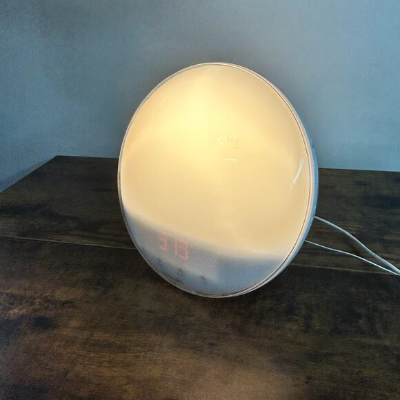 Philips SmartSleep Wake Up Light Fm Alarm Radio Sunrise Sunset Simulation HF3520 - Picture 1 of 9